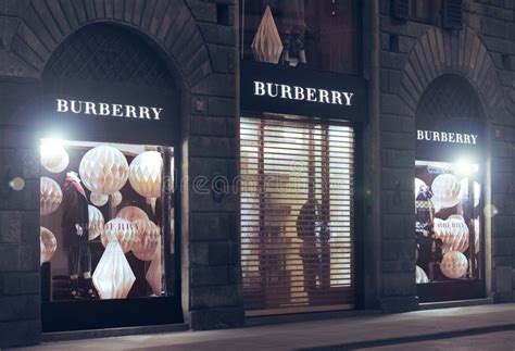 burberry stores firenze.